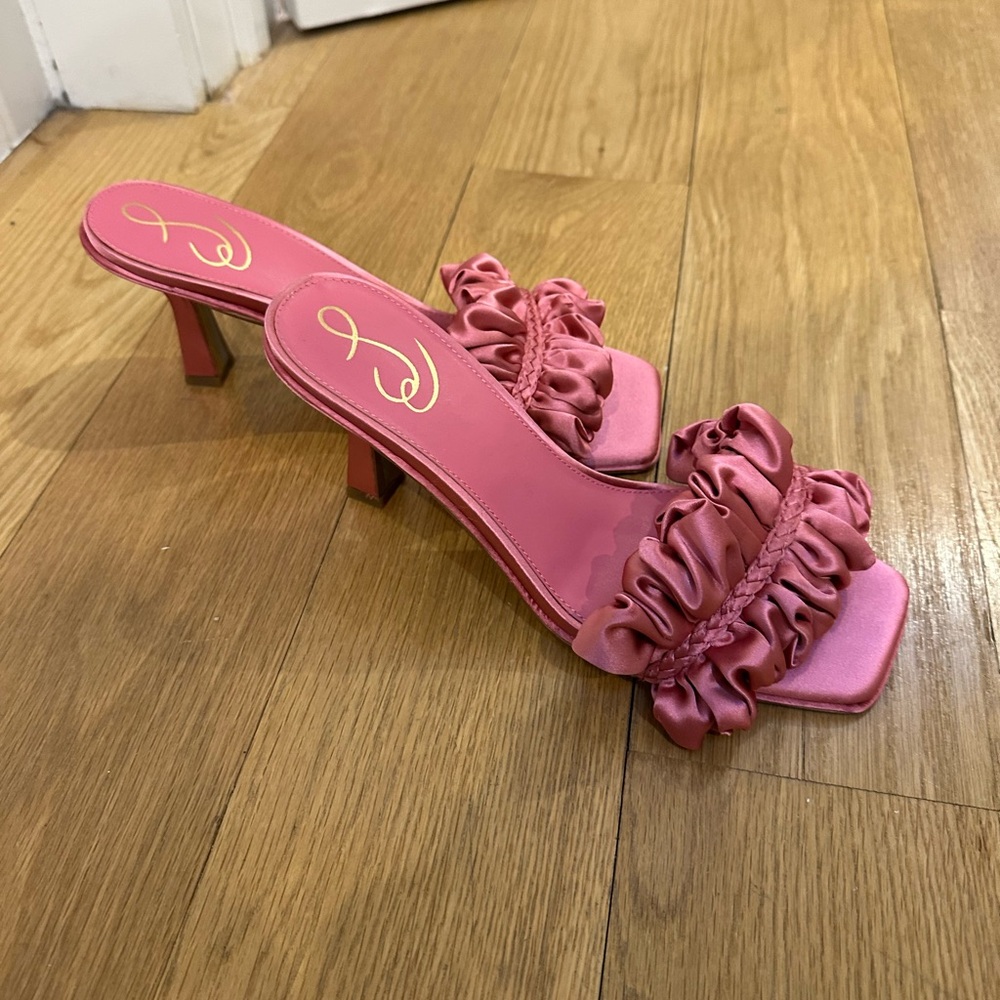 Elegant Pink Ruffle Heeled Sandals